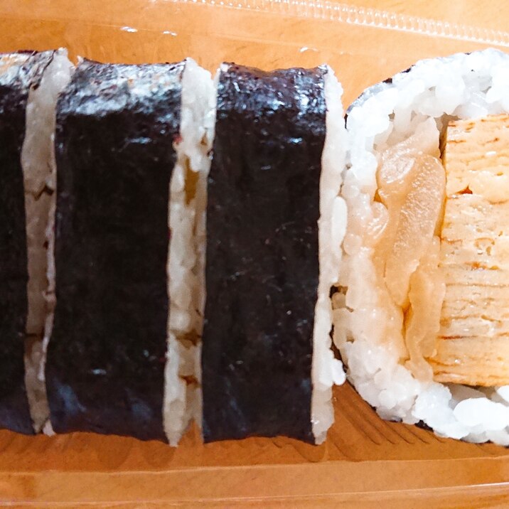 厚焼き玉子とかんぴょうの巻き寿司